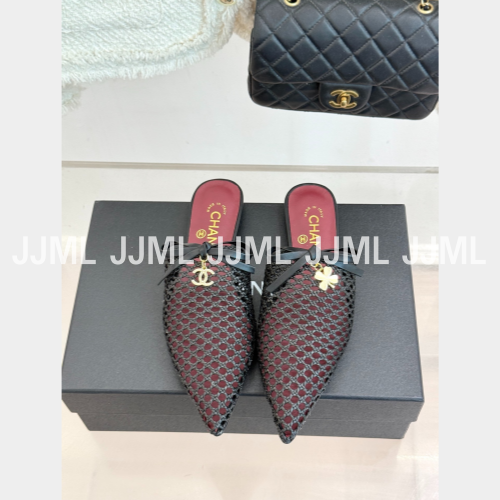 샤넬 26A 더블 C 로우 뮬 블랙