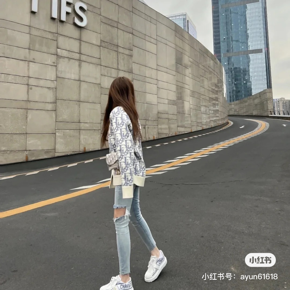 카디건 모델 착용 이미지-S184L5