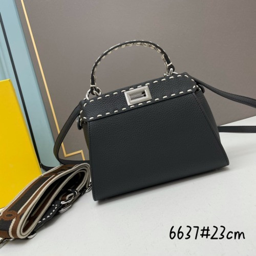 펜디 피카부 셀러리아 23cm [블랙]