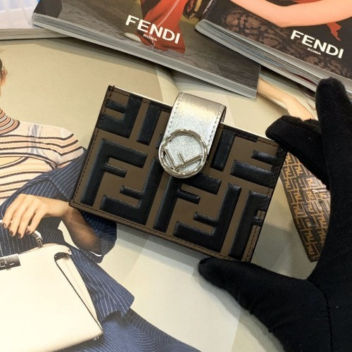 펜디 FF 로고 레더 거싯 카드 홀더 [실버]