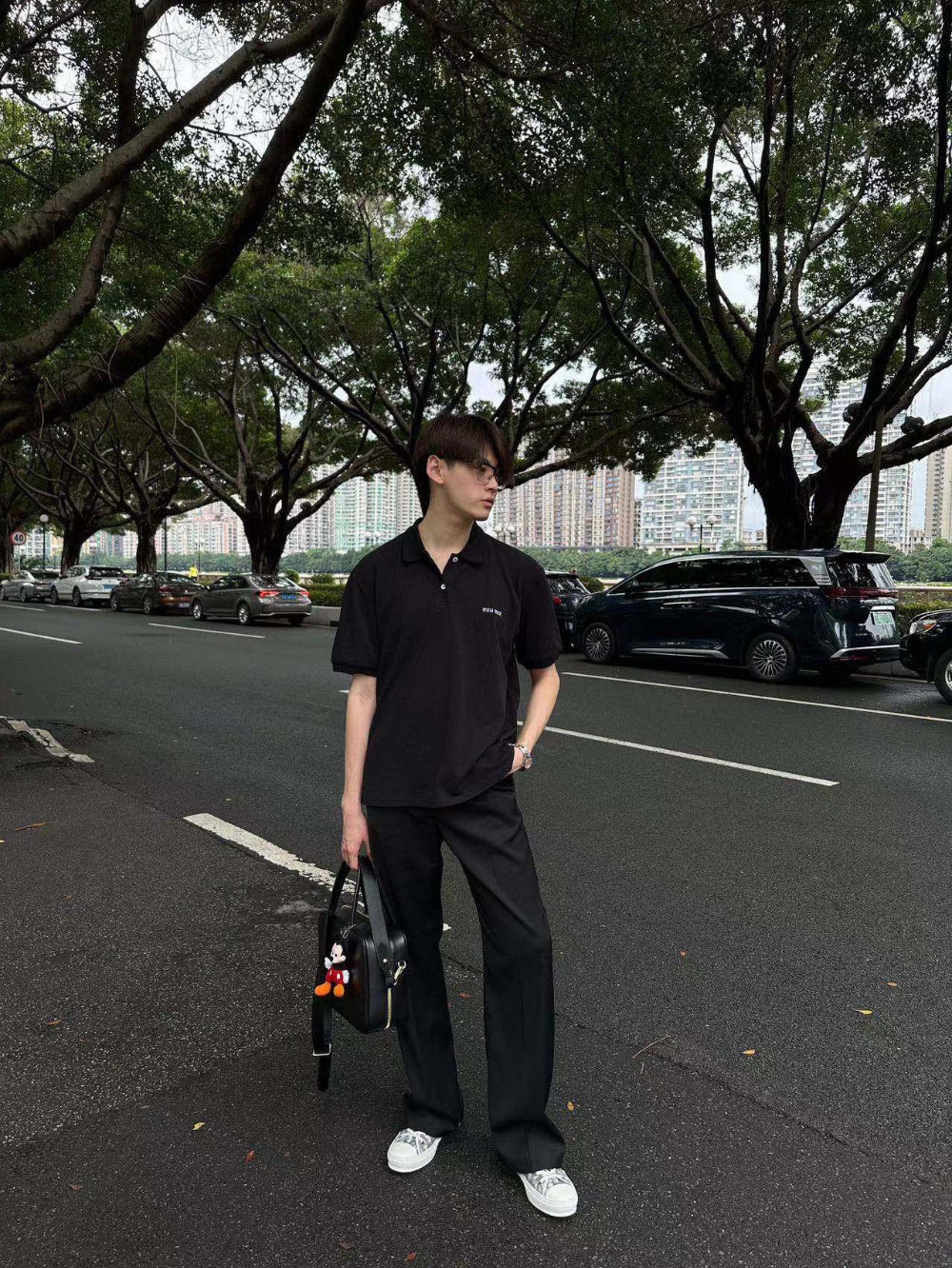 바지 모델 착용 이미지-S283L7
